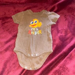 Babies onesie size 6M brand circo 100% cotton color brown